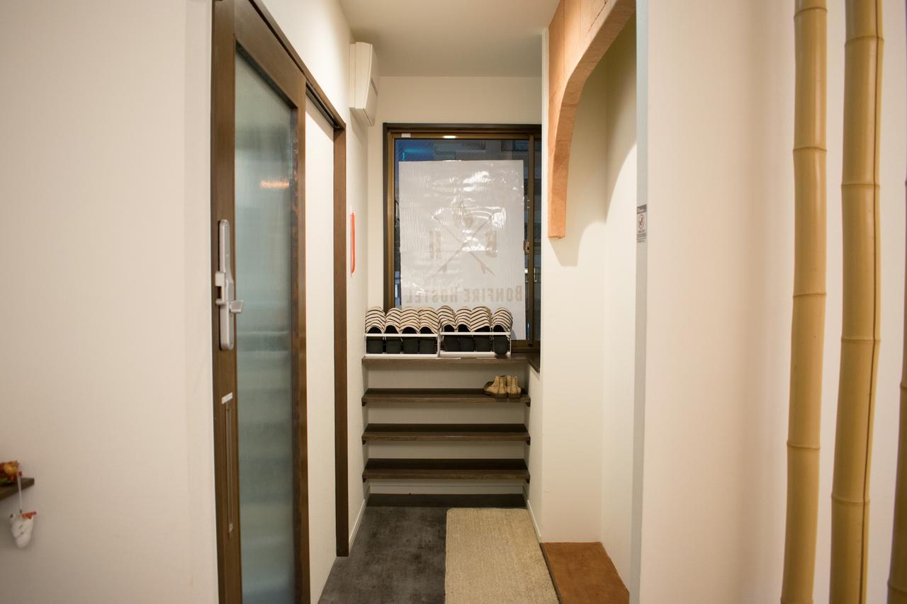 Bonfire Hostel Ōsaka Extérieur photo
