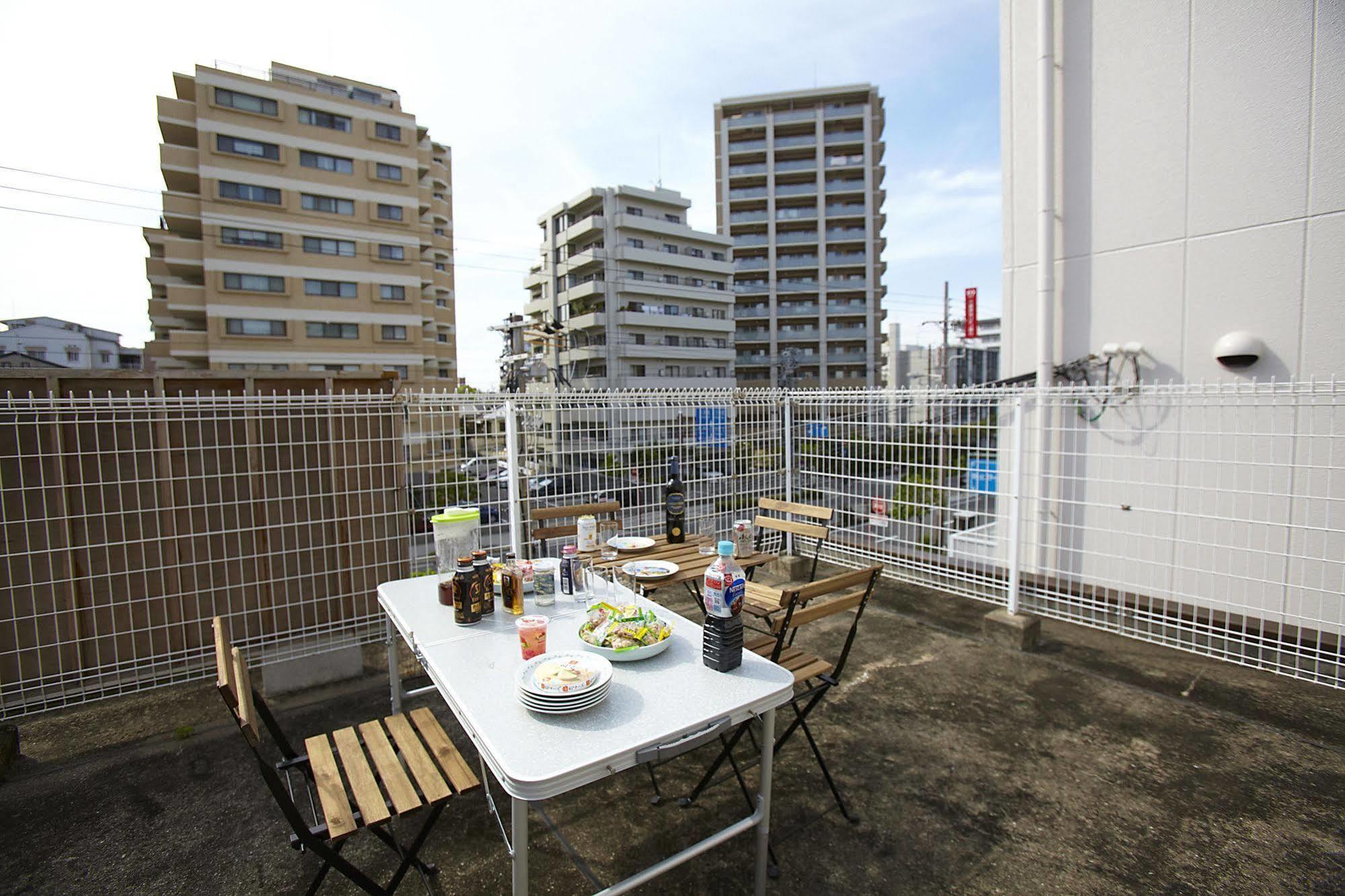 Bonfire Hostel Ōsaka Extérieur photo
