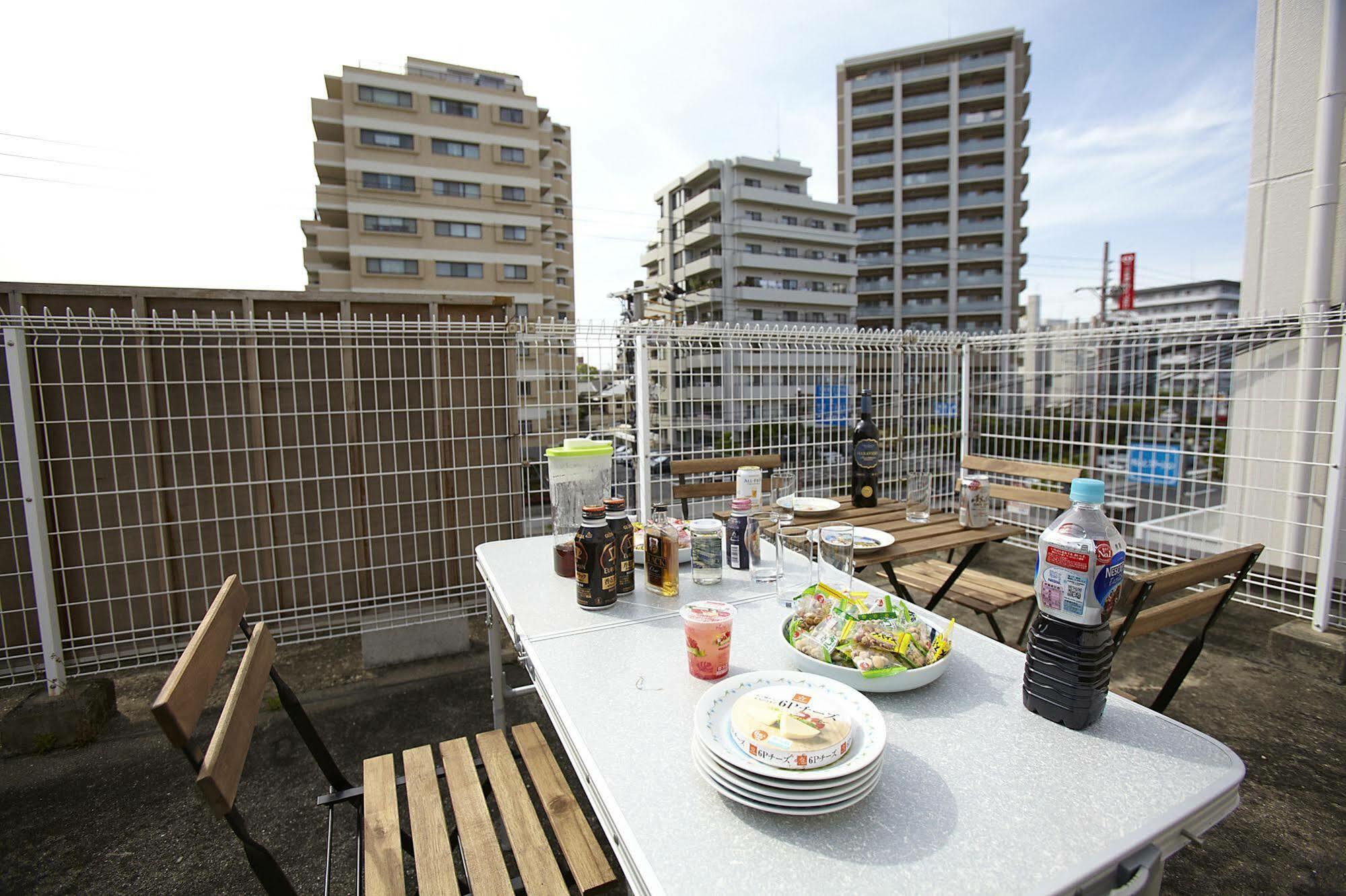Bonfire Hostel Ōsaka Extérieur photo